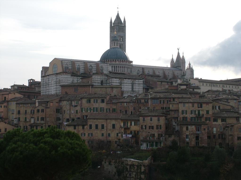 Residenza San Domenico Hotel Siena Camera foto